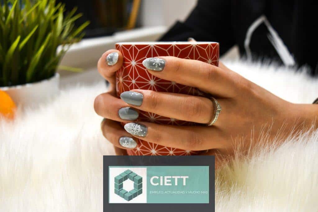 manicura 2024: Colores, estilos y técnicas que no puedes perderte