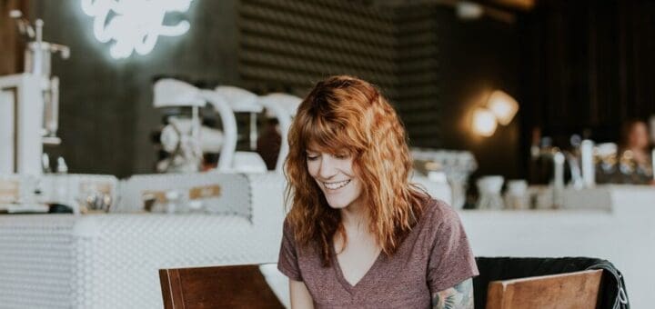Qué estudiar para trabajar como asesor de imagen: formación y salidas